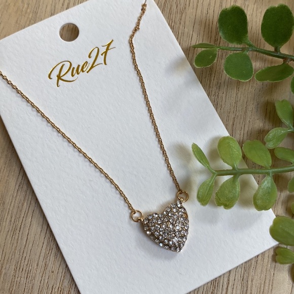 🎉HP🎉 Rue 27 Heart Pendant Necklace 💗 Gold - Picture 4 of 16